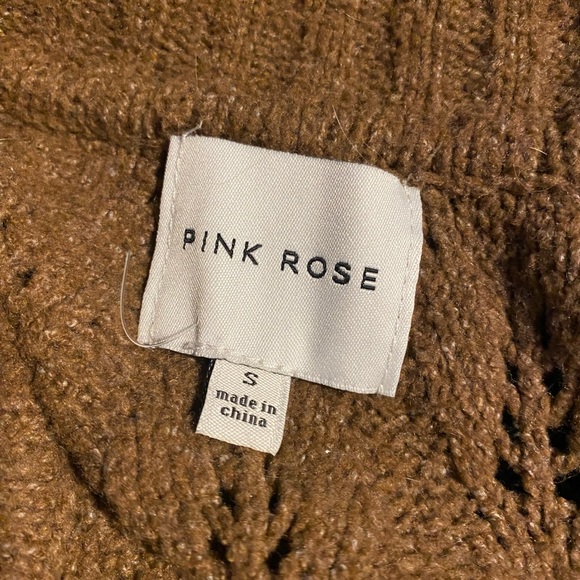 Pink Rose Sweater Size Small - Picture 4 of 5